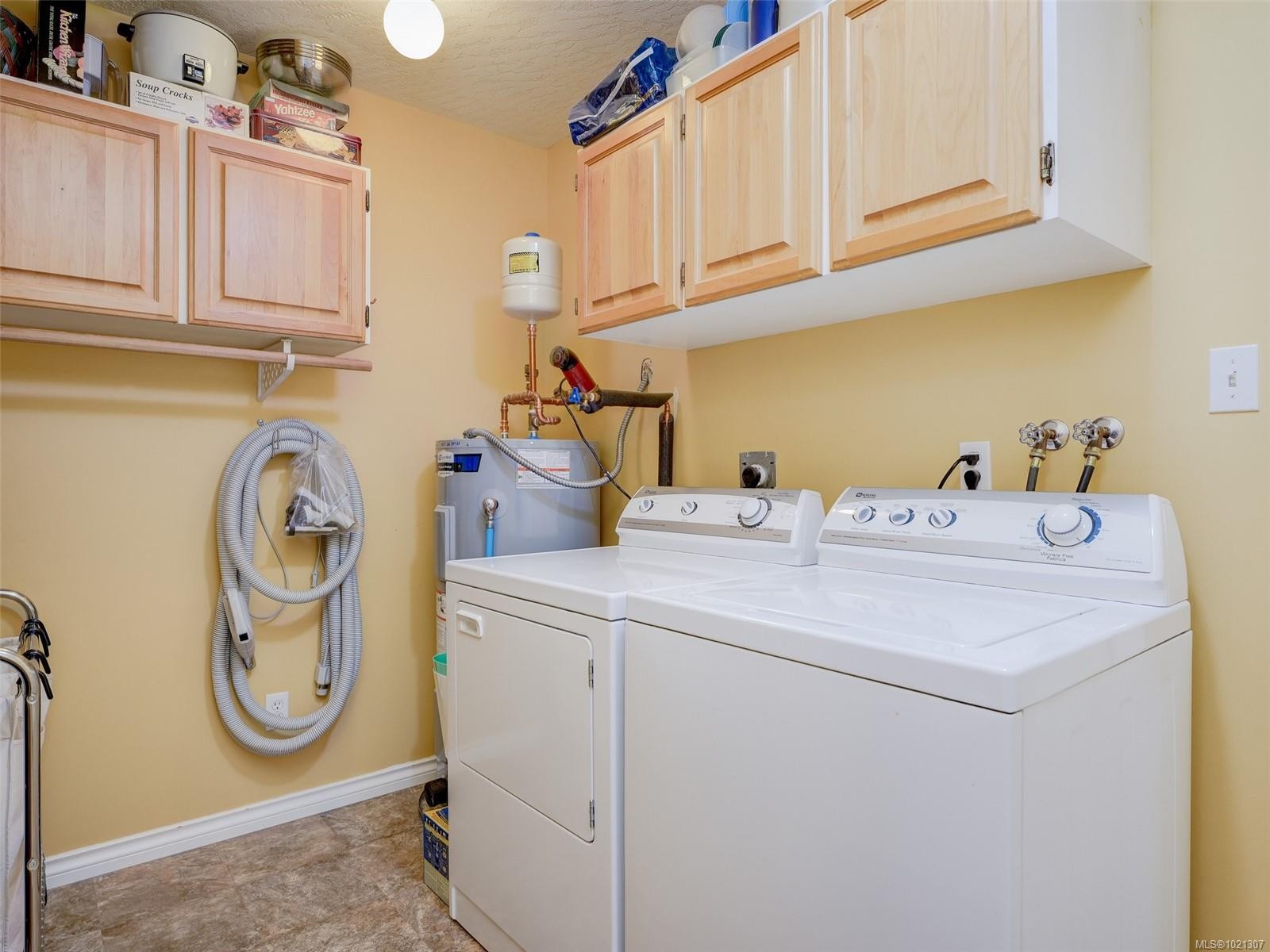 8618 Kingcome Cres, North Saanich, BC