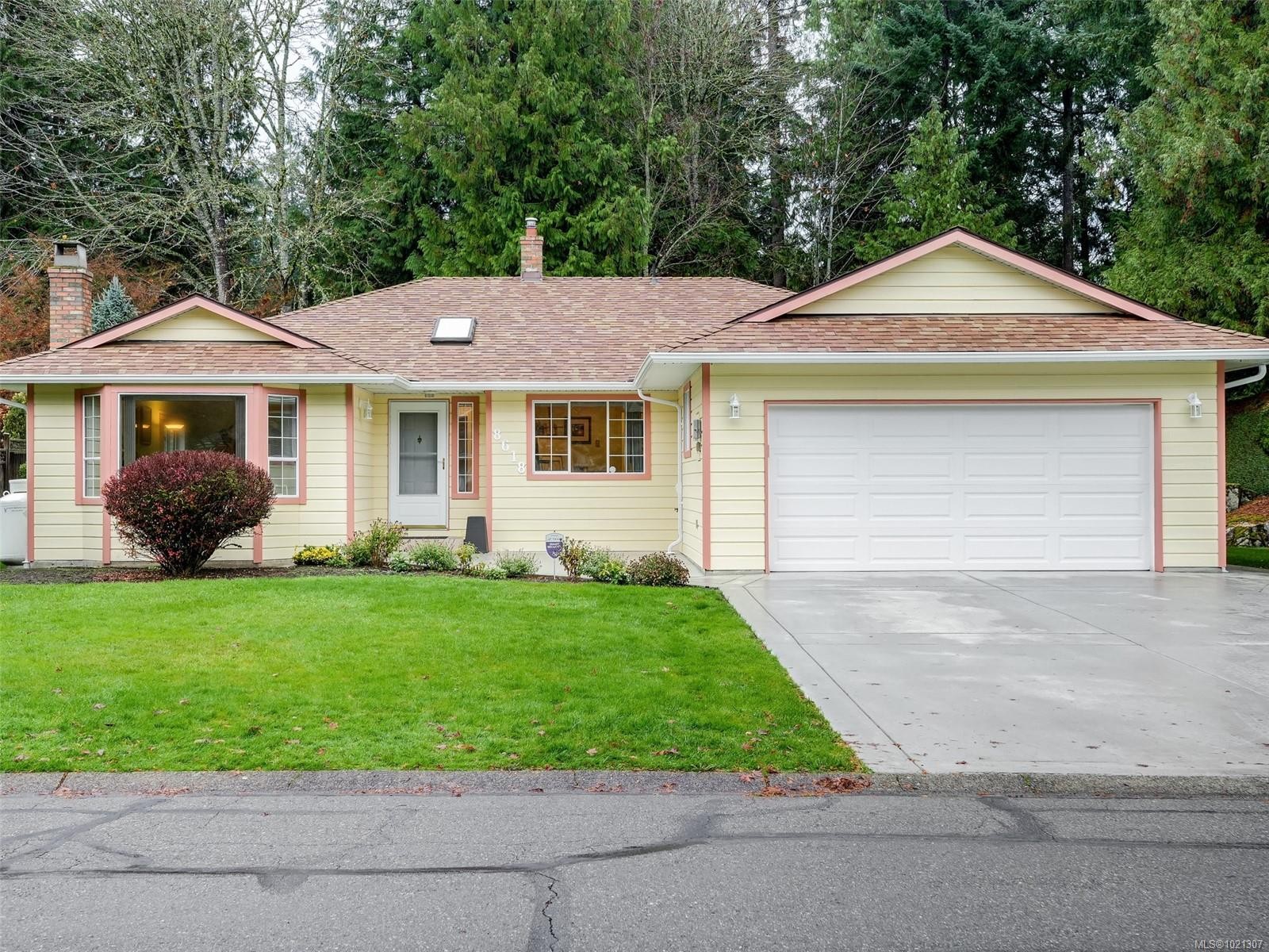 8618 Kingcome Cres, North Saanich, BC