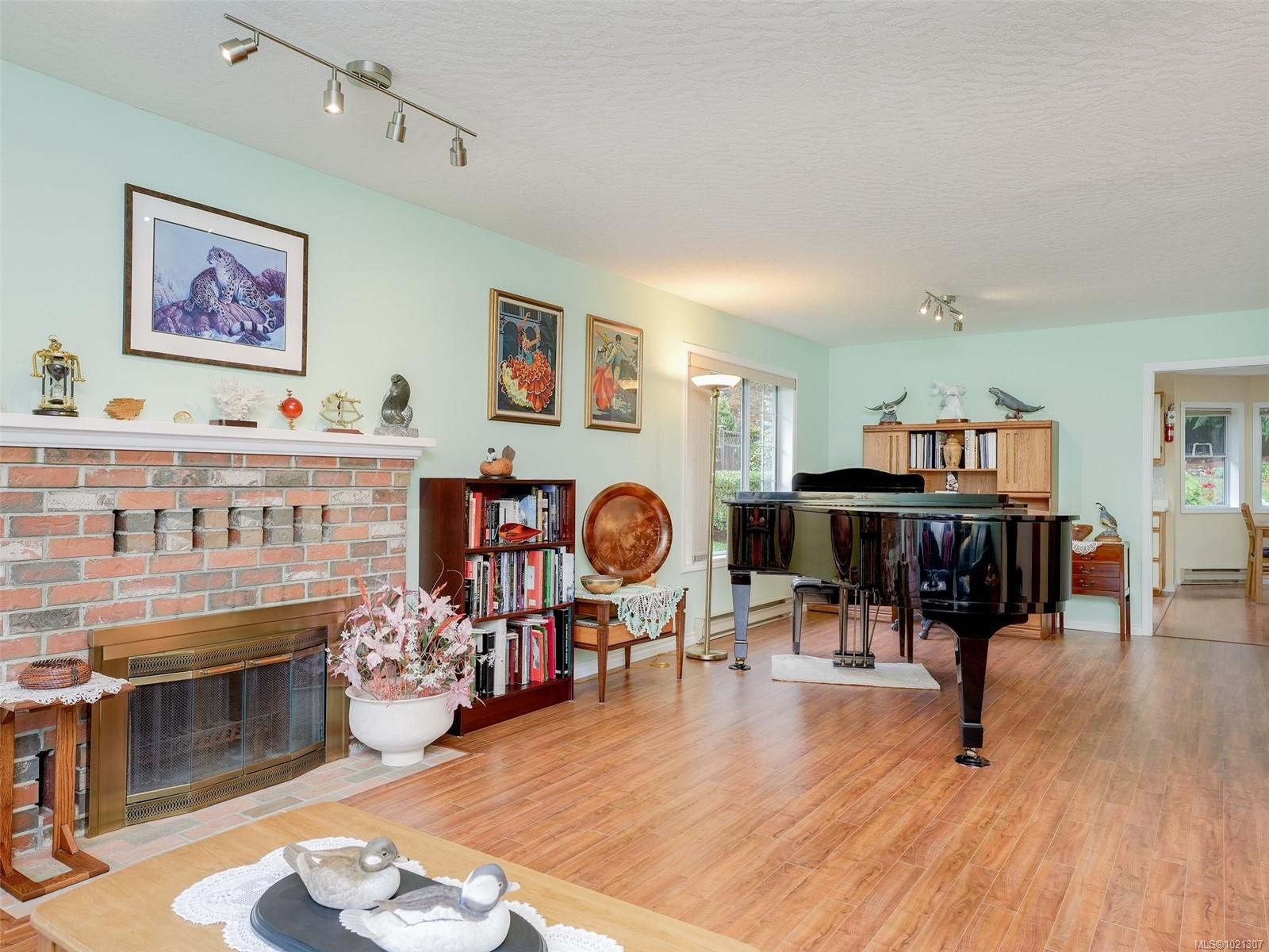 8618 Kingcome Cres, North Saanich, BC