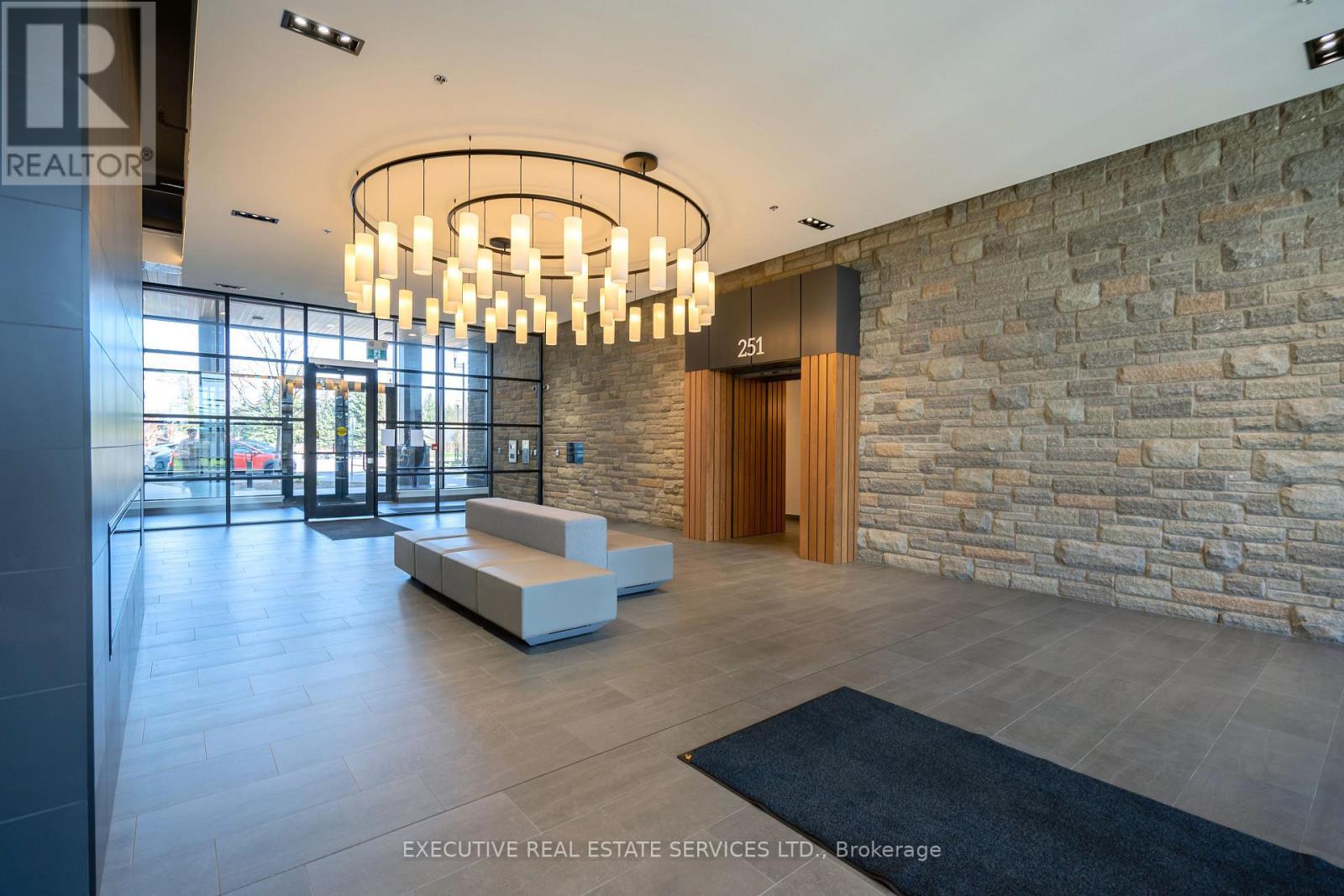 322 - 251 Northfield Drive E, Waterloo, ON - Indoor Photo Showing Other Room