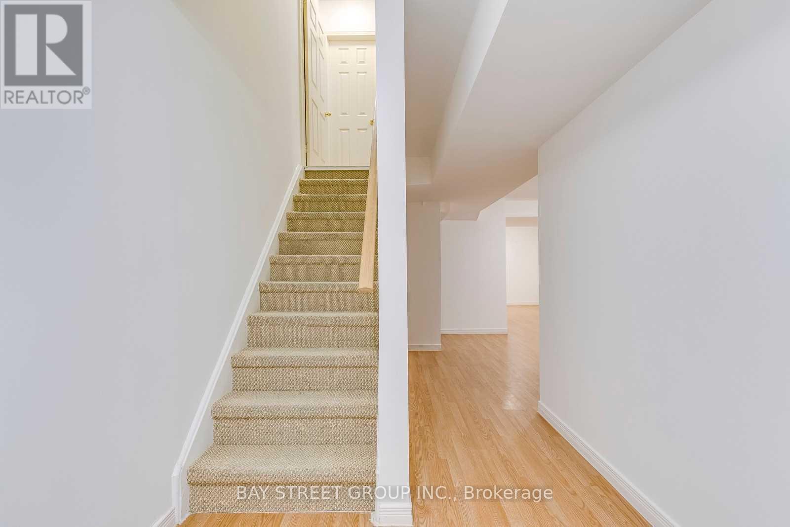 5166 Des Jardines Drive, Burlington, ON - Indoor Photo Showing Other Room