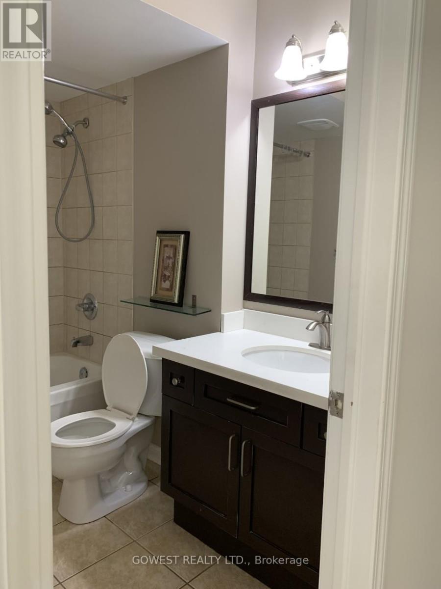 5 - 614 Shoreline Drive, Mississauga, ON - Indoor Photo Showing Bathroom