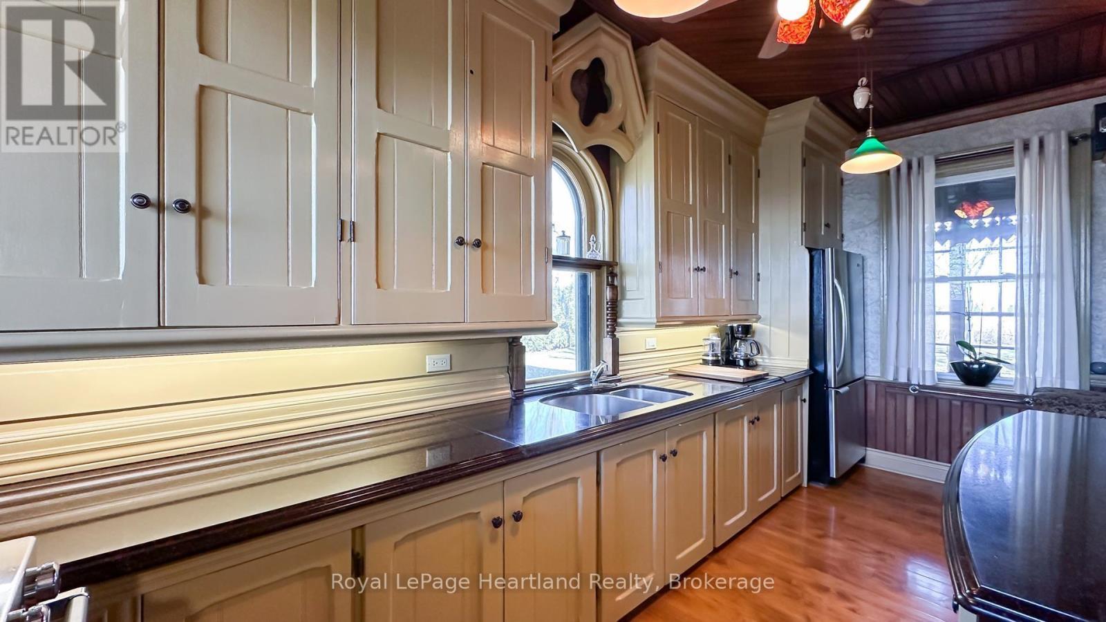 85411 Mcdonald Lane, Ashfield-Colborne-Wawanosh (Ashfield), ON - Indoor Photo Showing Kitchen With Double Sink