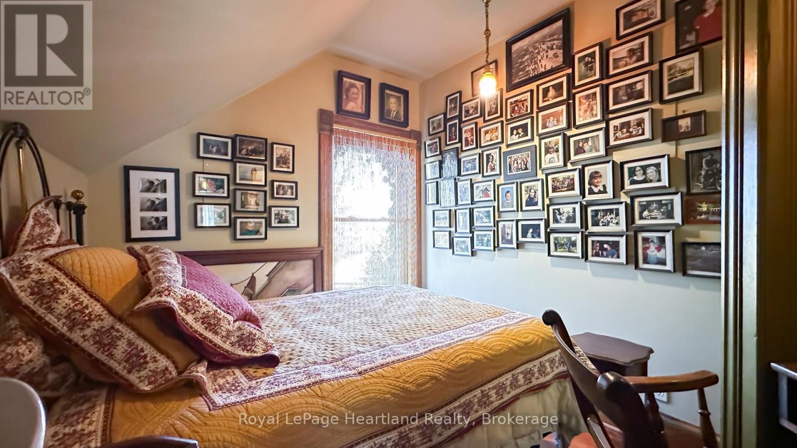 85411 Mcdonald Lane, Ashfield-Colborne-Wawanosh (Ashfield), ON - Indoor Photo Showing Bedroom
