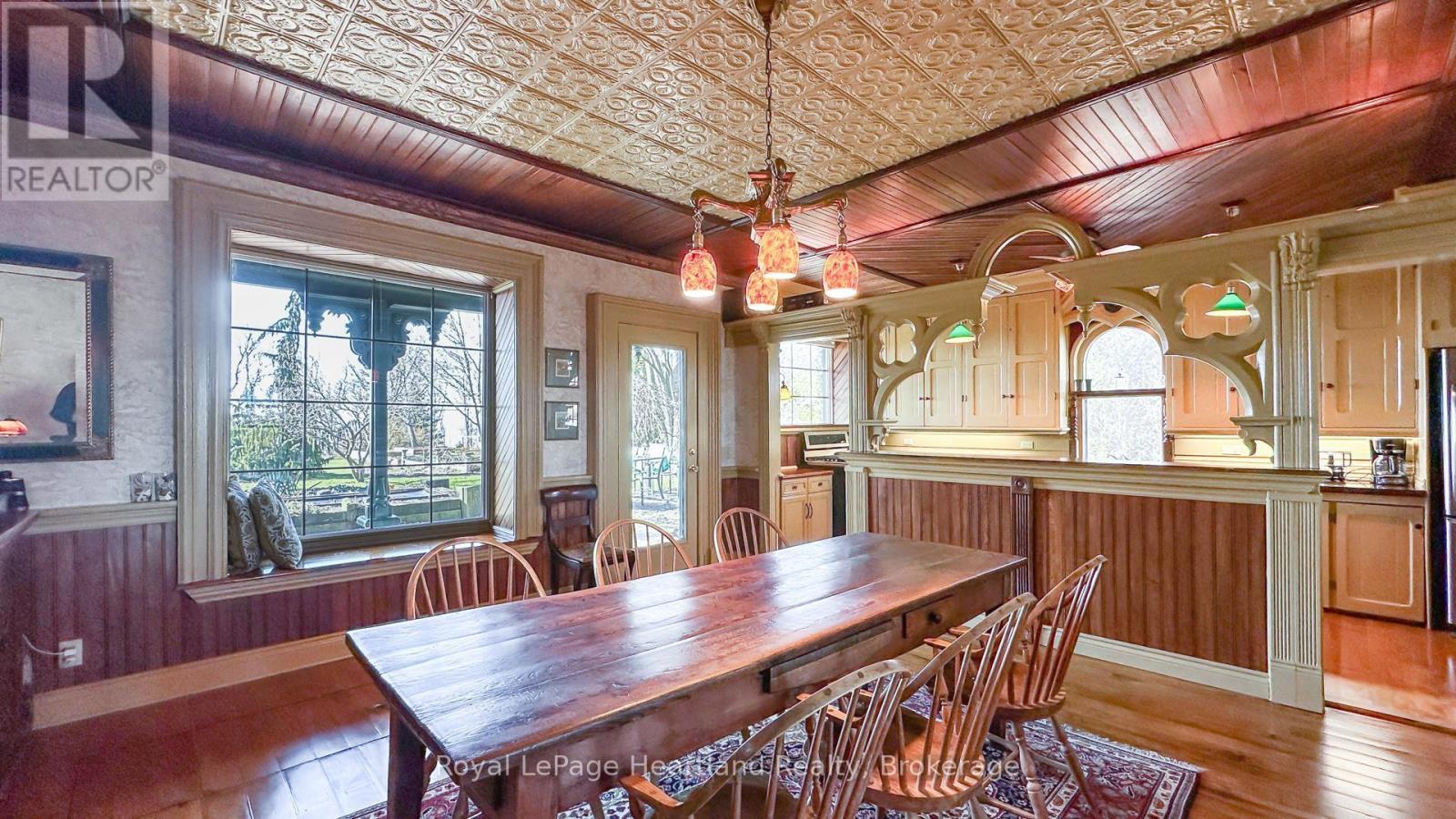 85411 Mcdonald Lane, Ashfield-Colborne-Wawanosh (Ashfield), ON - Indoor Photo Showing Dining Room