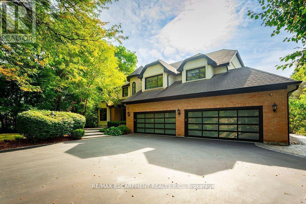 12 Blackberry Place, Hamilton, ON - Outdoor