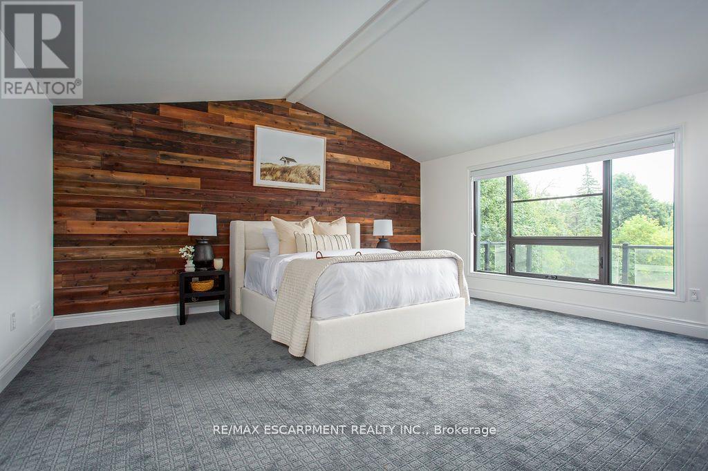 12 Blackberry Place, Hamilton, ON - Indoor Photo Showing Bedroom