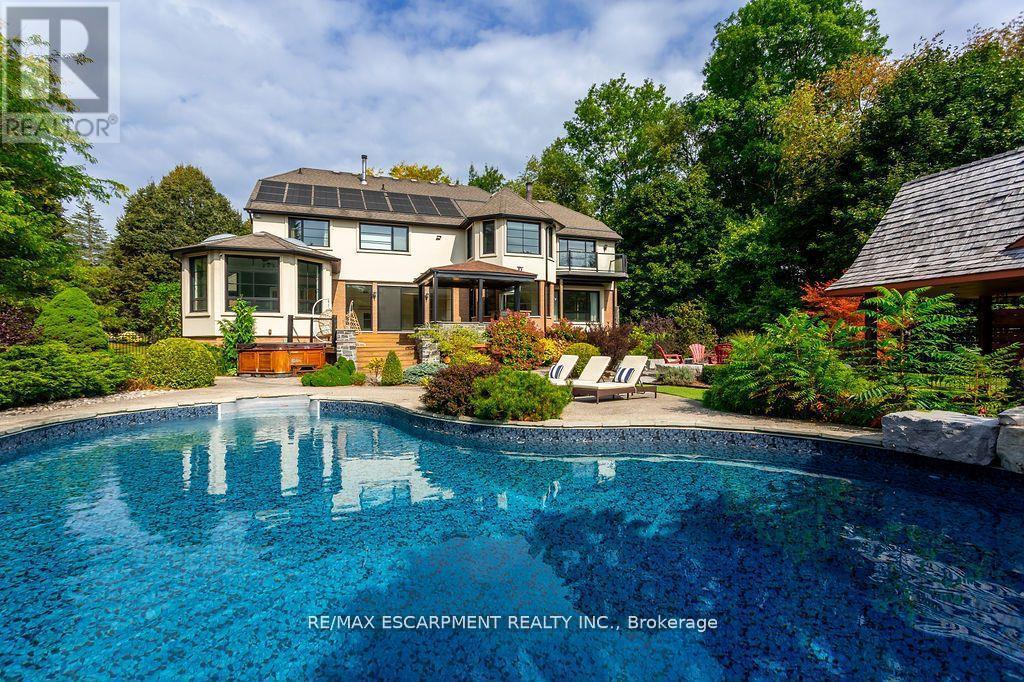 12 Blackberry Place, Hamilton, ON - Outdoor With In Ground Pool With Deck Patio Veranda