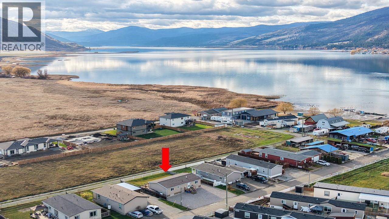 Absolutely Stunning Views - Short distance to Okanagan Lake. - 71 Antoine Road Unit# 4, Vernon, BC