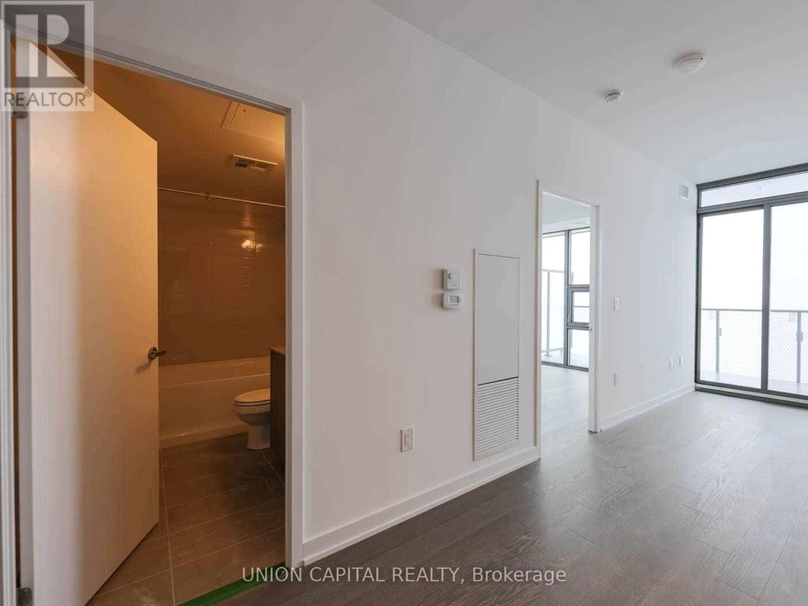 4909 - 11 Wellesley Street W, Toronto, ON - Indoor Photo Showing Other Room