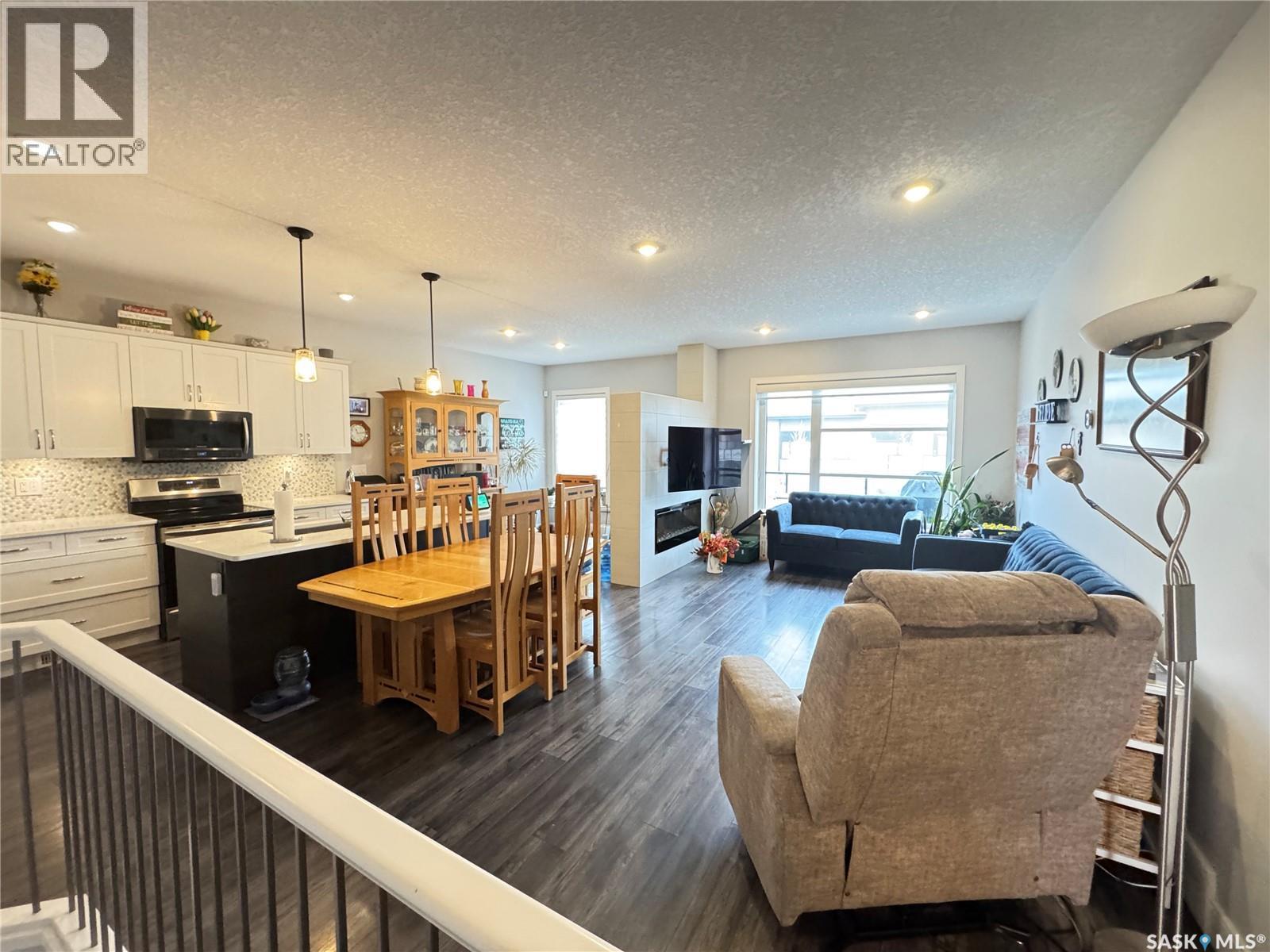 21 103 Pohorecky Crescent, Saskatoon, SK - Indoor