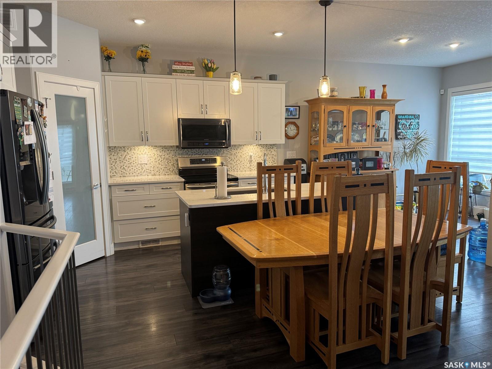 21 103 Pohorecky Crescent, Saskatoon, SK - Indoor