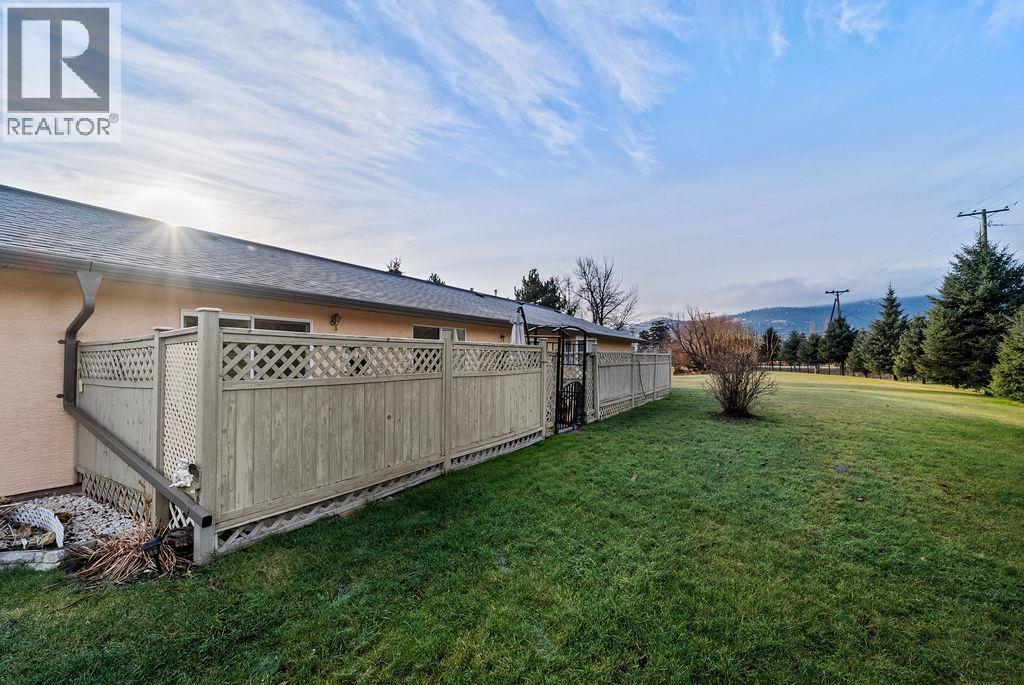 2760 Voght Street Unit# 15, Merritt, BC - Outdoor