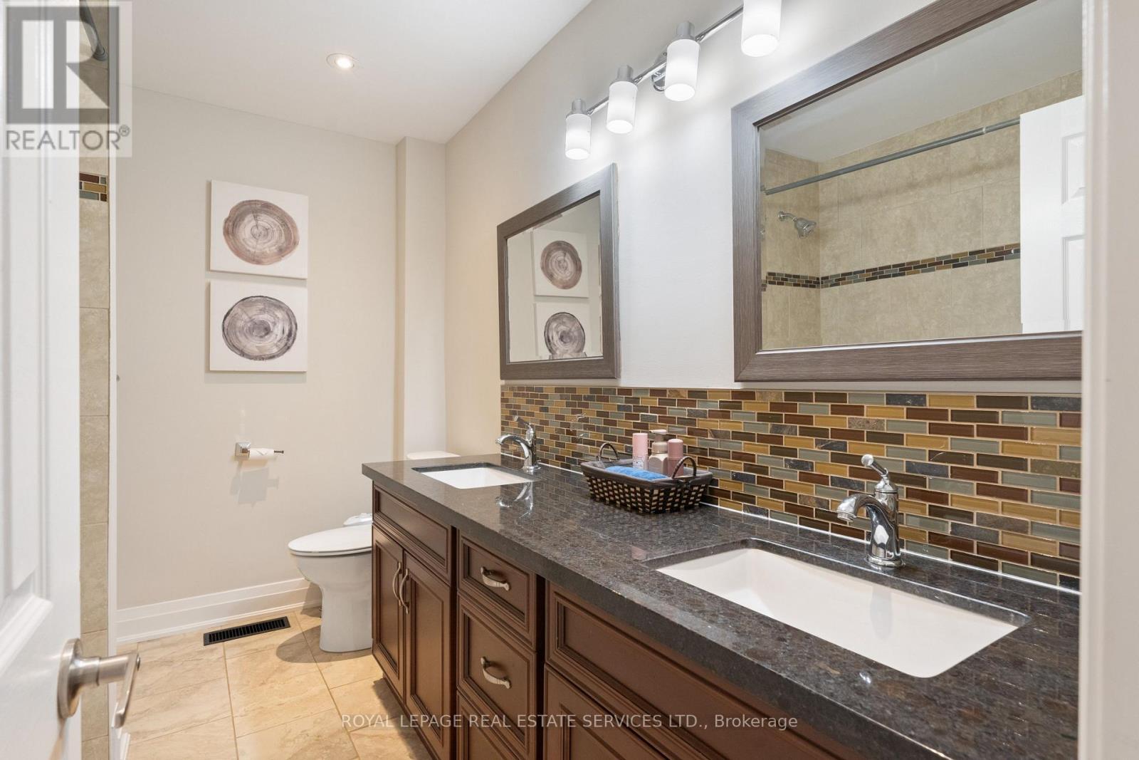 Luxurious Five-Piece Bathroom with Double Sinks - 136 Mohawk Road, Hamilton, ON - Indoor Photo Showing Bathroom
