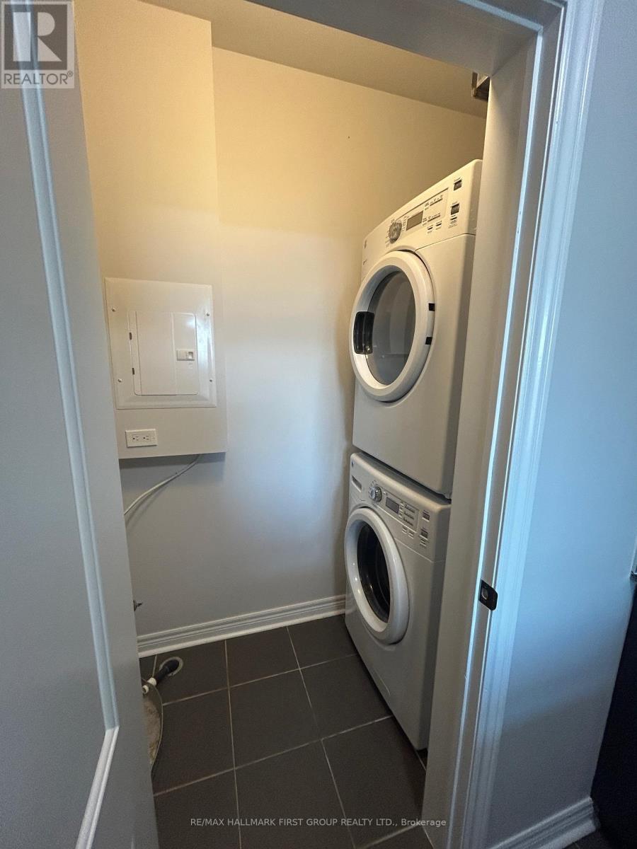 310 - 7768 Kennedy Road, Markham, ON - Indoor Photo Showing Laundry Room