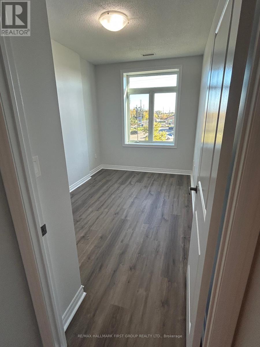 310 - 7768 Kennedy Road, Markham, ON - Indoor Photo Showing Other Room