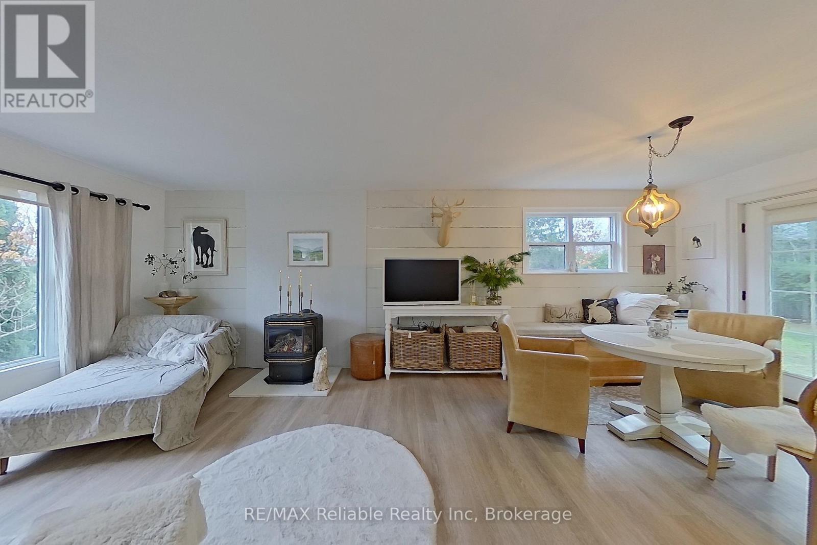 57 Cameron Street, Bluewater (Bayfield), ON - Indoor