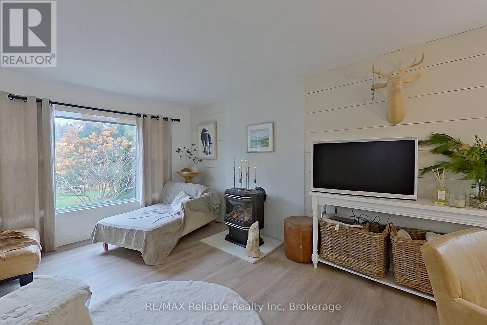 57 Cameron Street, Bluewater (Bayfield), ON - Indoor