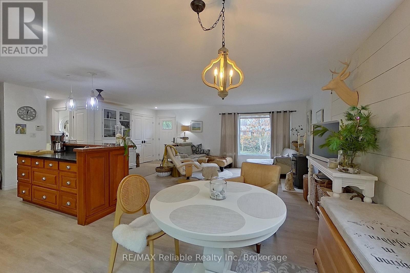 57 Cameron Street, Bluewater (Bayfield), ON - Indoor Photo Showing Dining Room