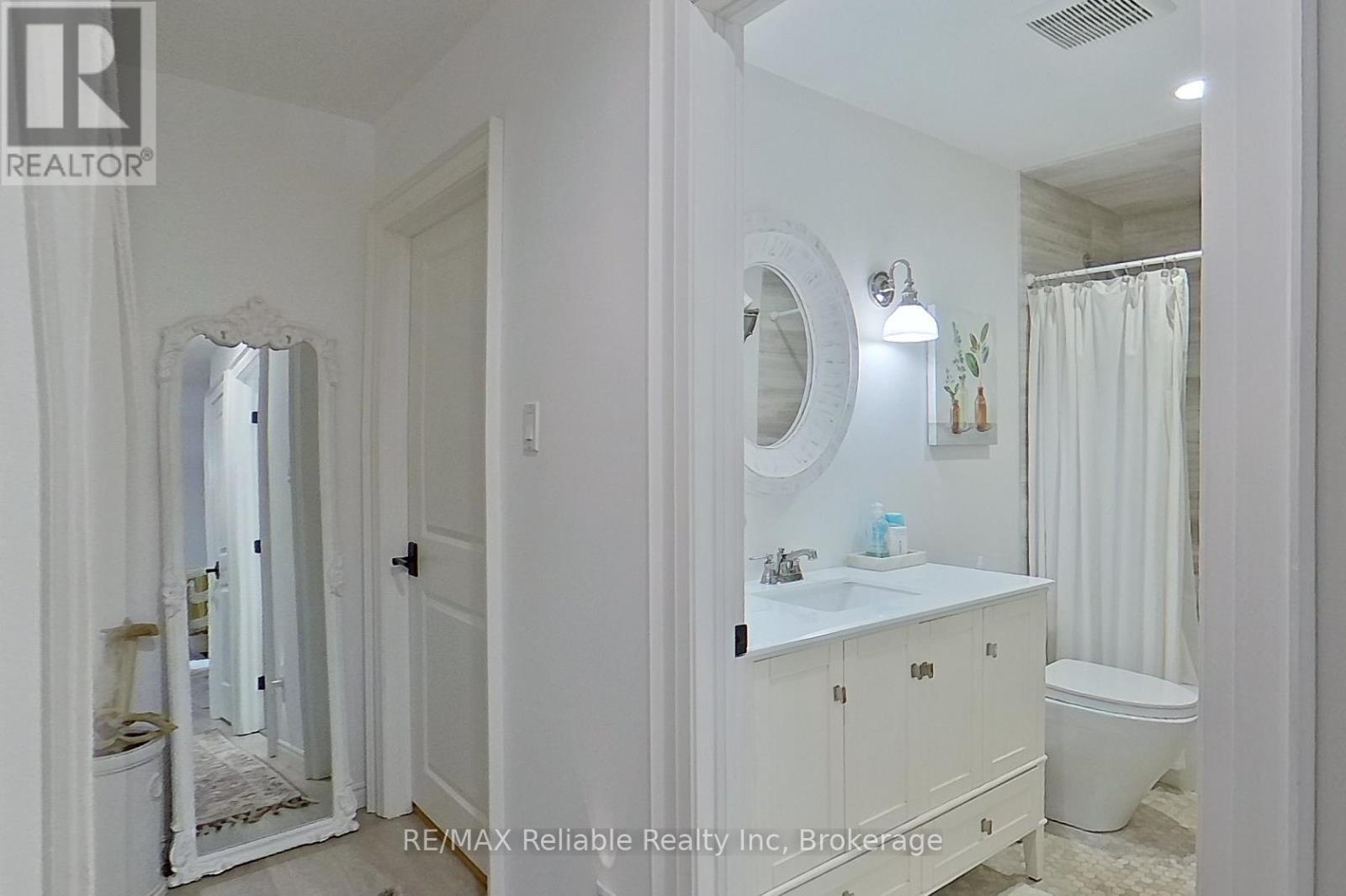 57 Cameron Street, Bluewater (Bayfield), ON - Indoor Photo Showing Bathroom