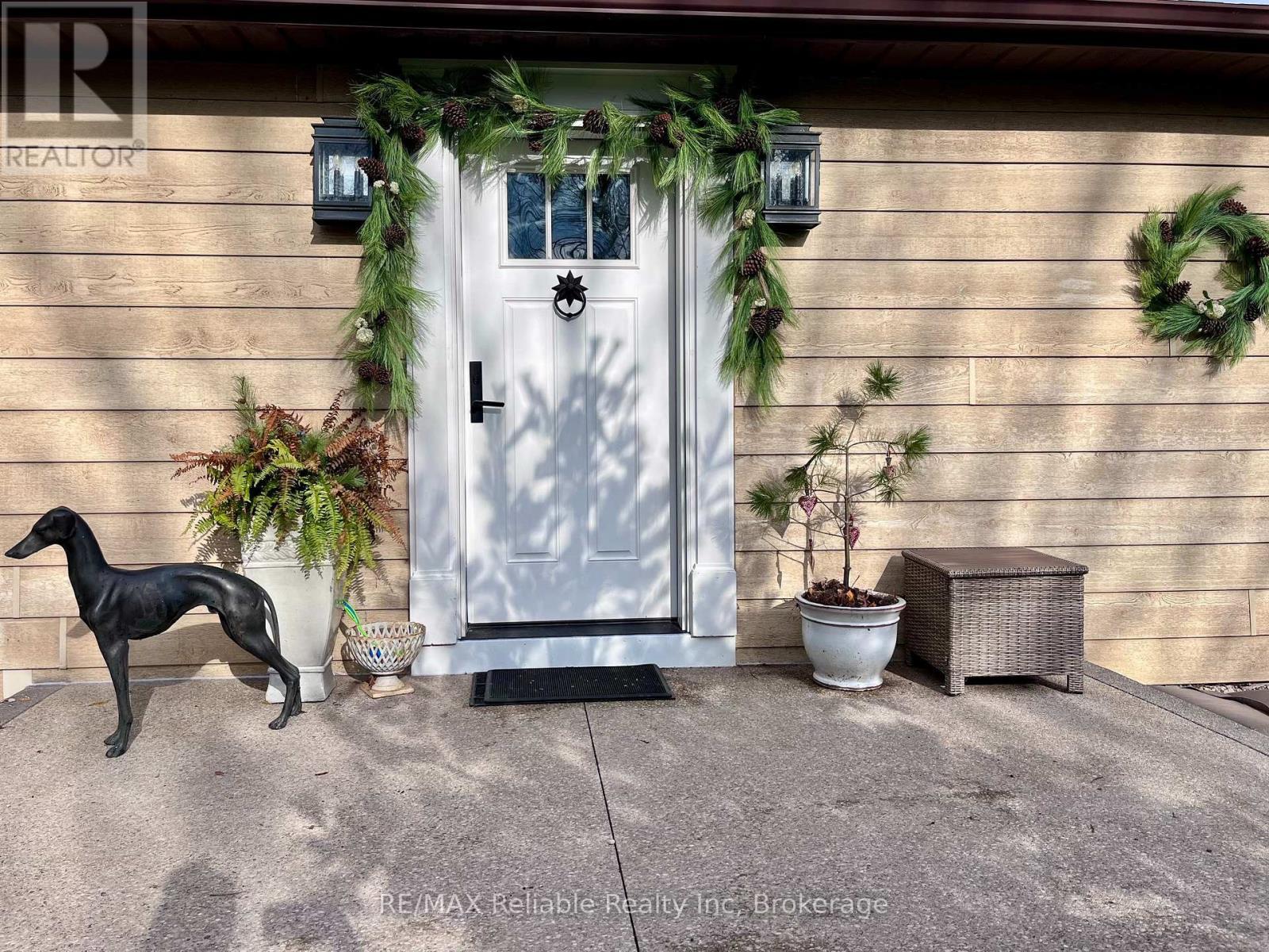 57 Cameron Street, Bluewater (Bayfield), ON - Indoor Photo Showing Other Room