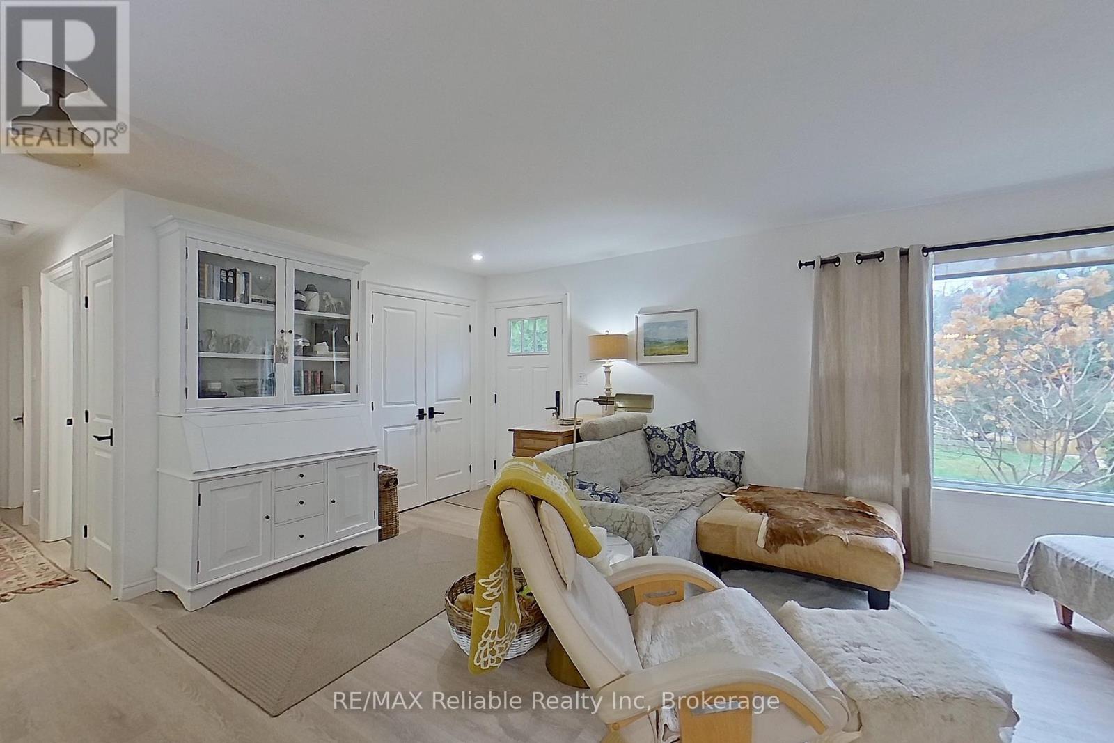 57 Cameron Street, Bluewater (Bayfield), ON - Indoor