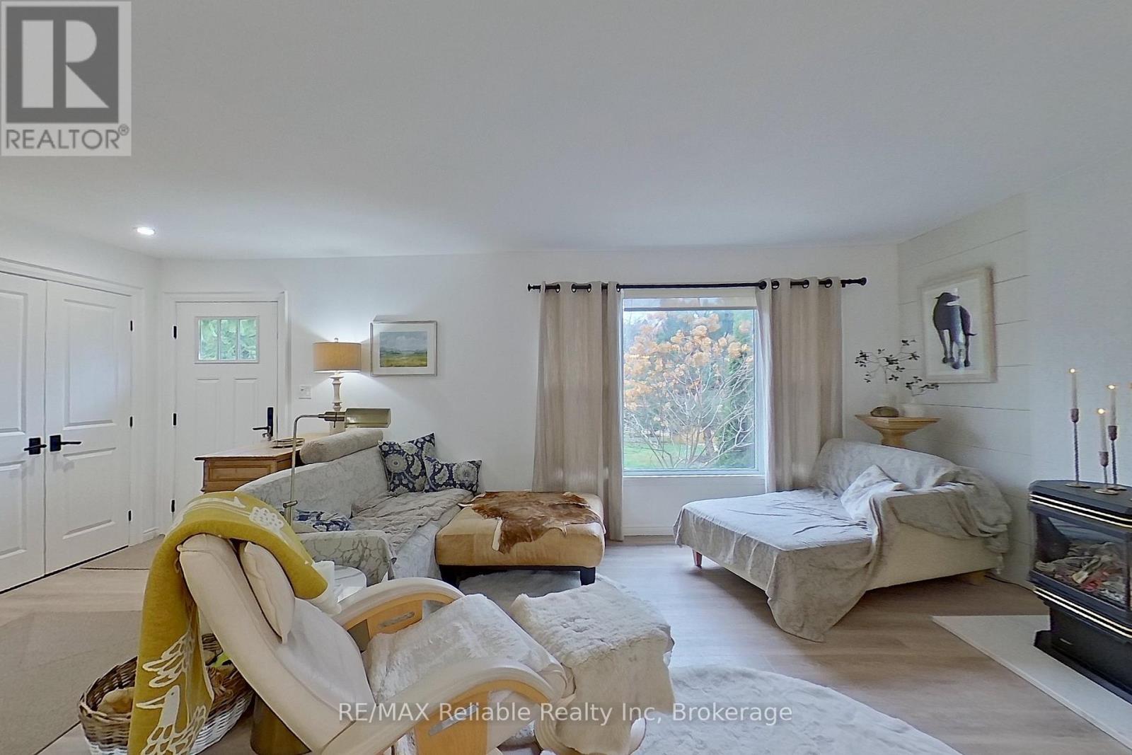 57 Cameron Street, Bluewater (Bayfield), ON - Indoor Photo Showing Other Room