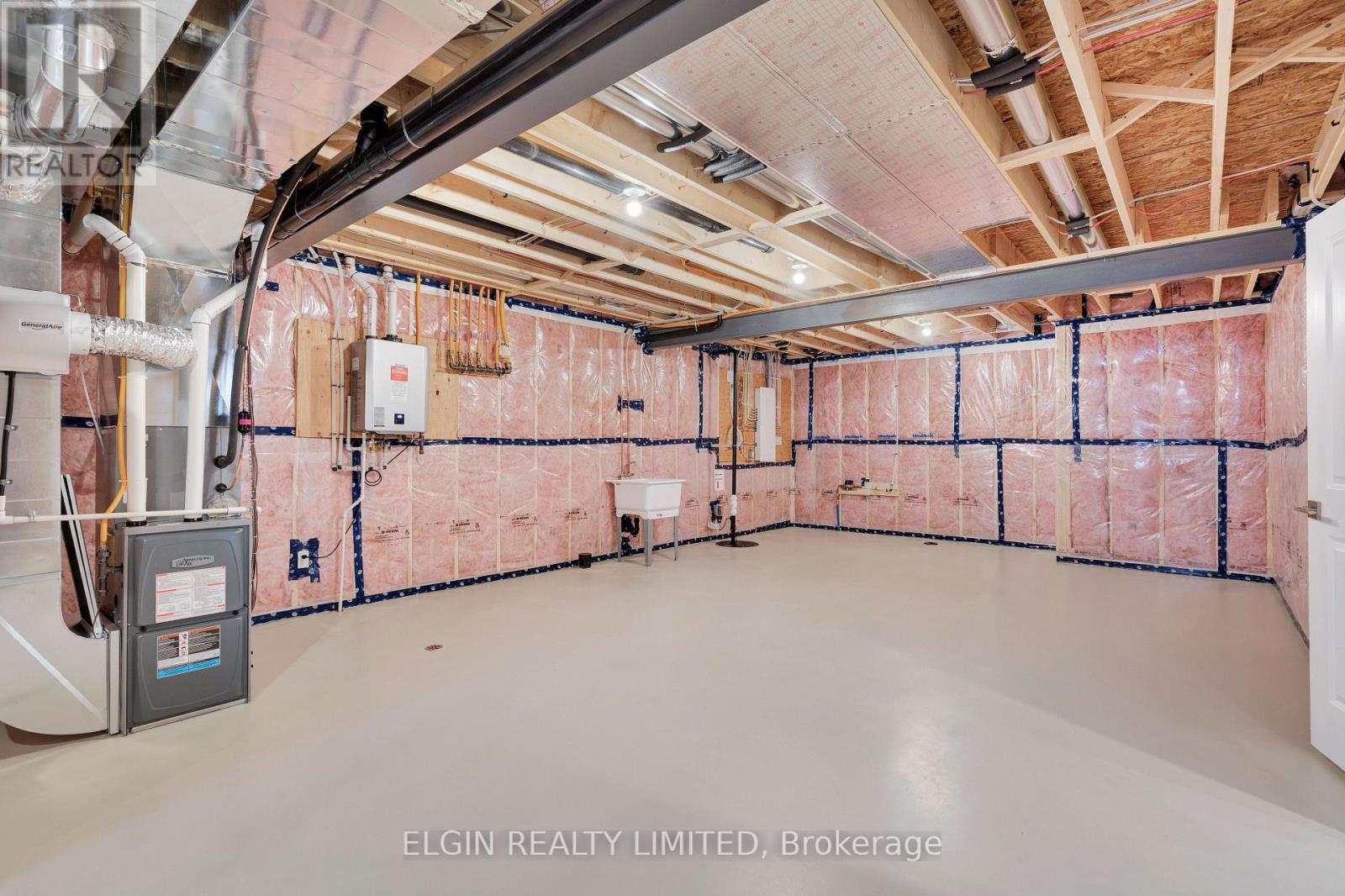 8 Hartland Circle, St. Thomas, ON - Indoor Photo Showing Basement