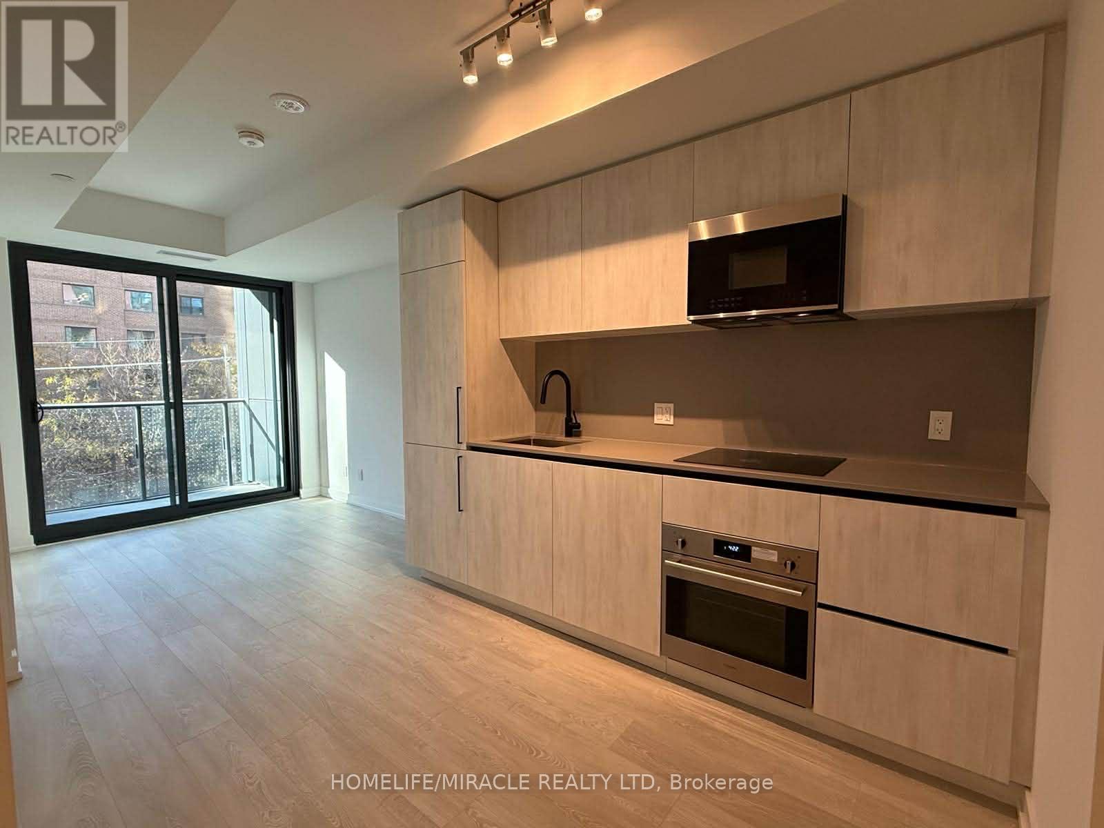 324 - 35 Parliament Street, Toronto, ON - Indoor