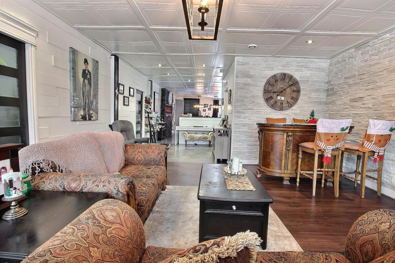 Salon - 761 Av. Terry-Fox, Rouyn-Noranda, QC - Indoor Photo Showing Living Room