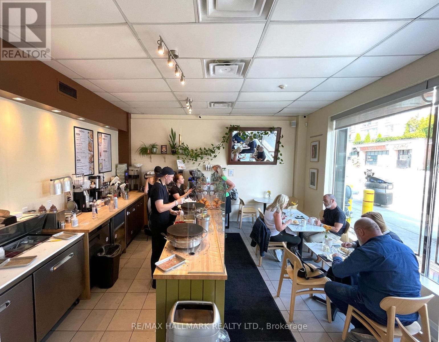 2674 Yonge Street, Toronto, ON