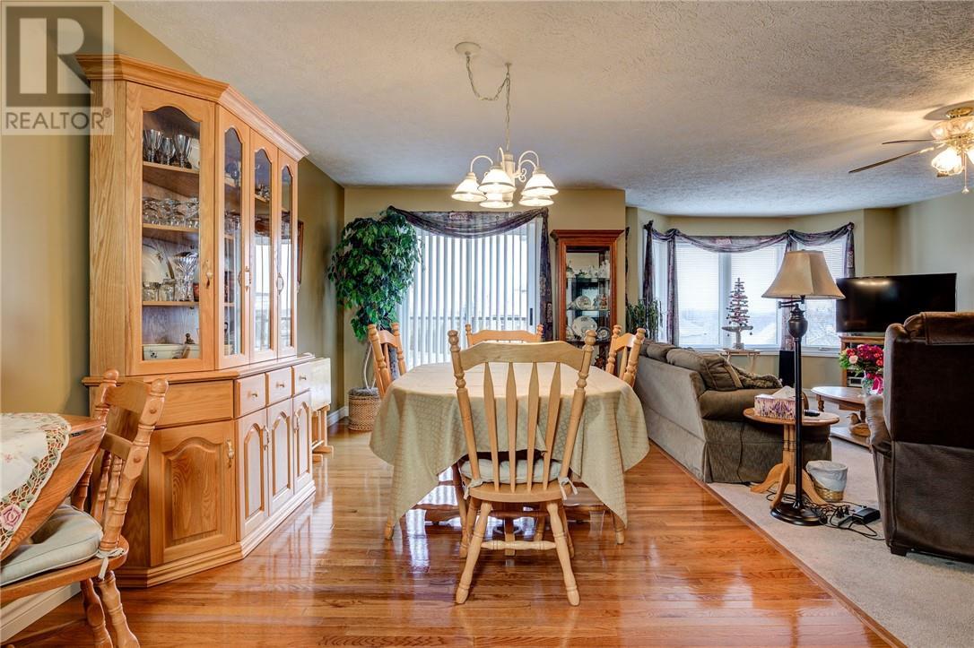1315 Attlee Avenue, Sudbury, ON - Indoor Photo Showing Dining Room