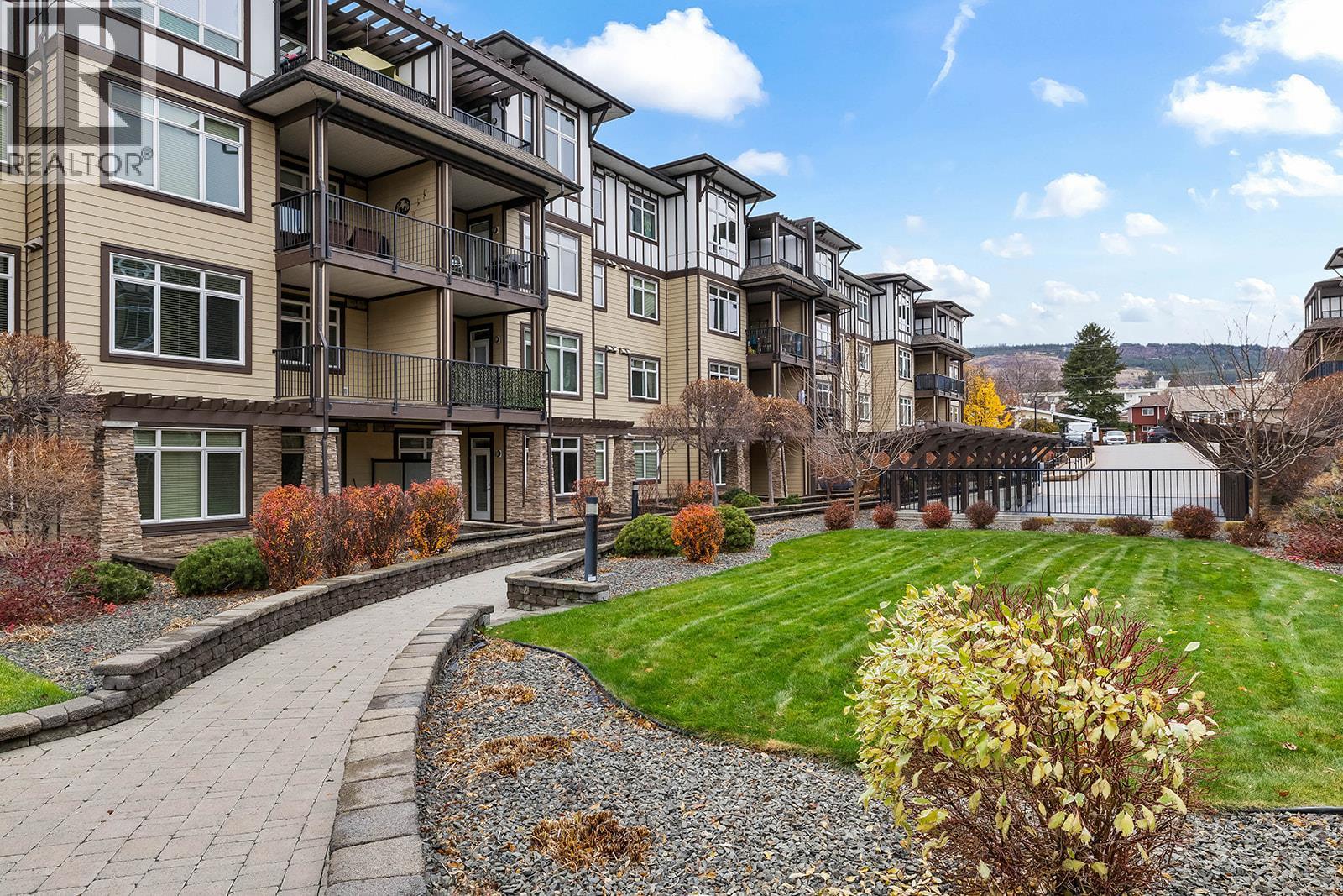 3843 Brown Road Unit# 2211, West Kelowna, BC - Outdoor With Facade