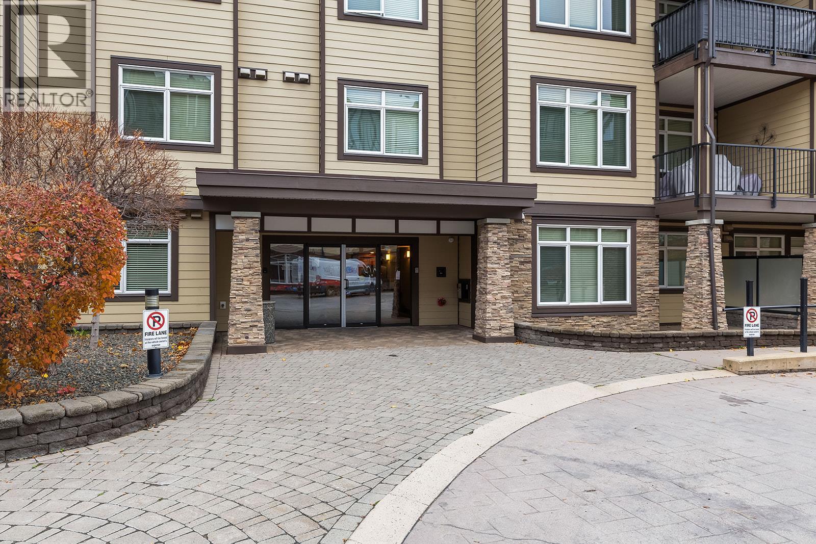 3843 Brown Road Unit# 2211, West Kelowna, BC - Outdoor With Facade