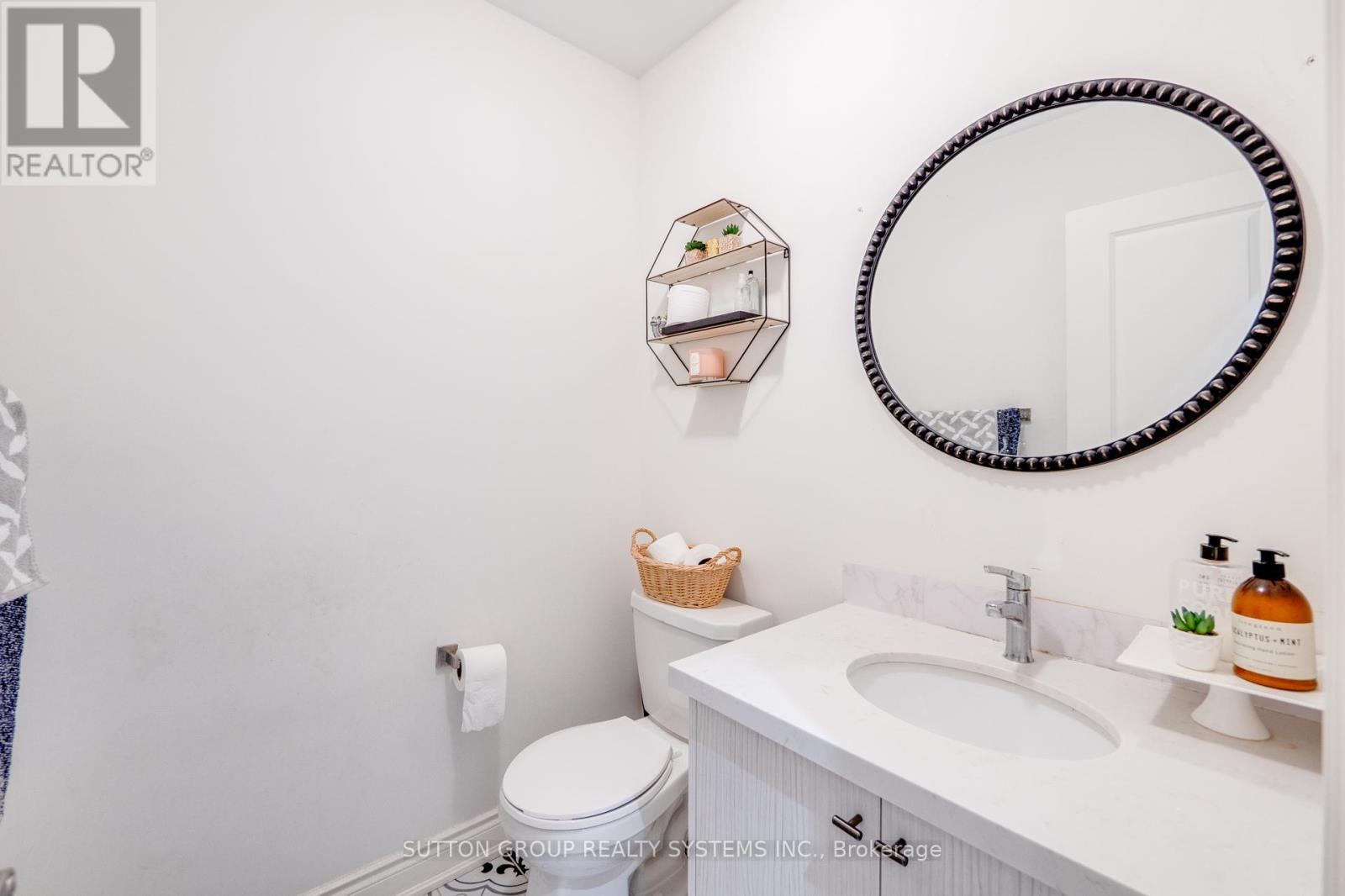 389 Humphrey Street, Hamilton, ON - Indoor Photo Showing Bathroom