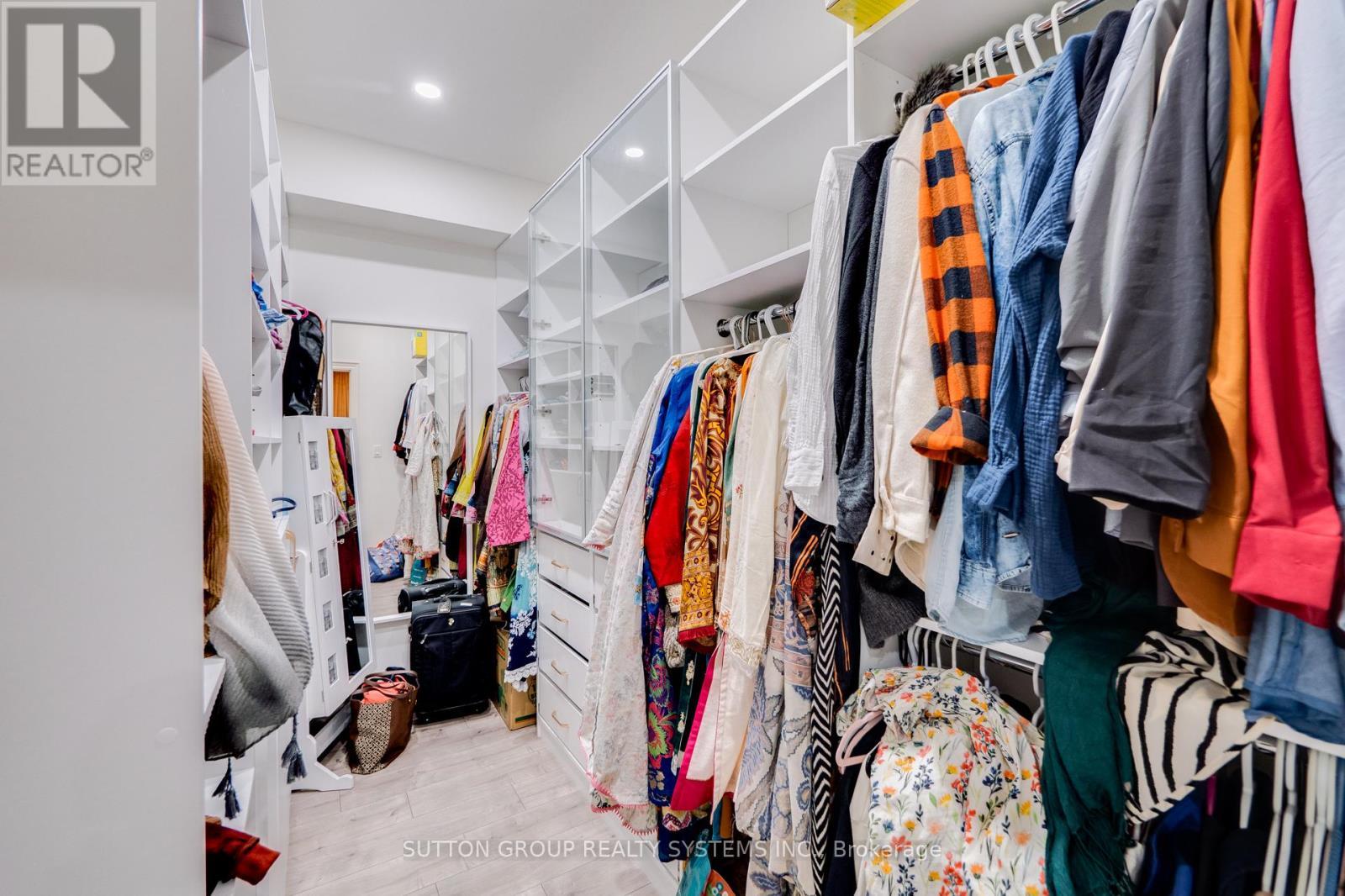 389 Humphrey Street, Hamilton, ON - Indoor With Storage