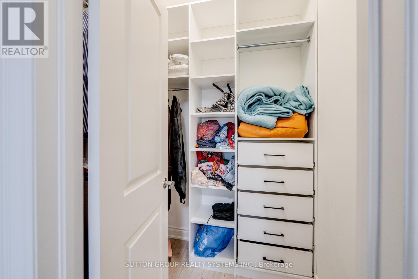 389 Humphrey Street, Hamilton, ON - Indoor