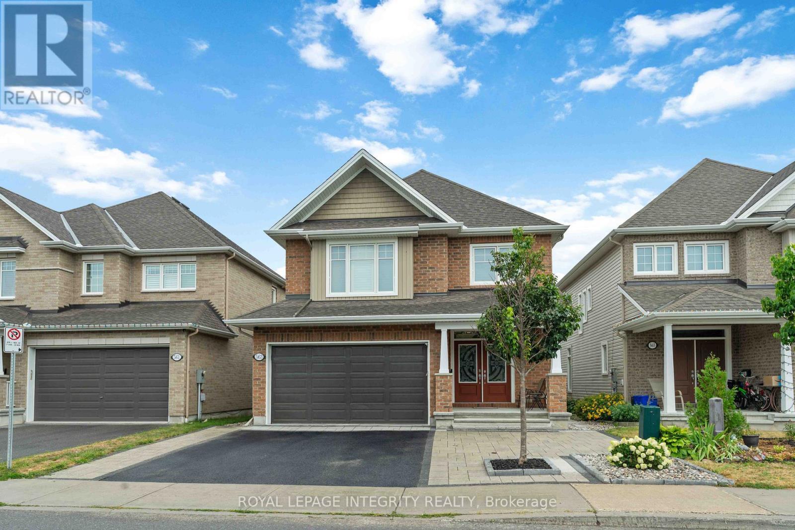 563 Egret Way, Ottawa, ON - Outdoor With Facade