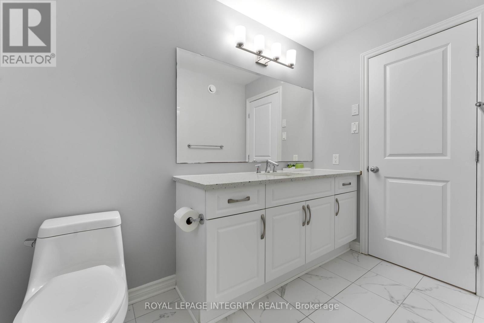 563 Egret Way, Ottawa, ON - Indoor Photo Showing Bathroom