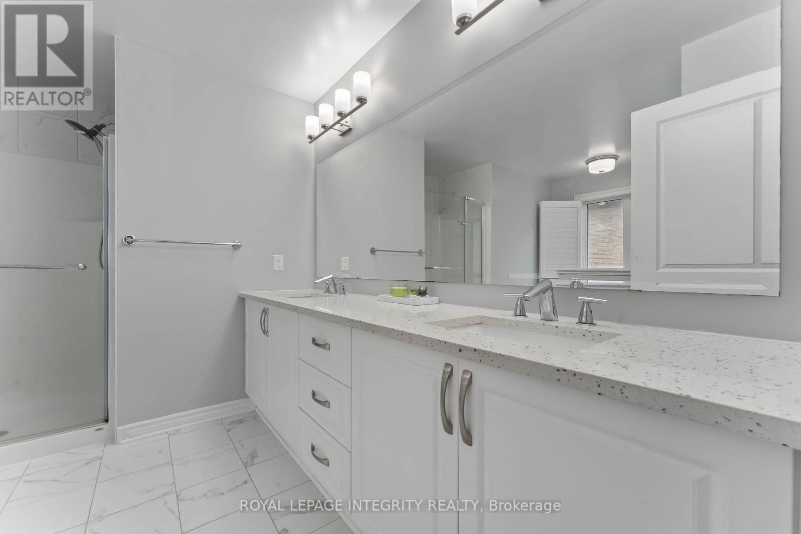 563 Egret Way, Ottawa, ON - Indoor Photo Showing Bathroom