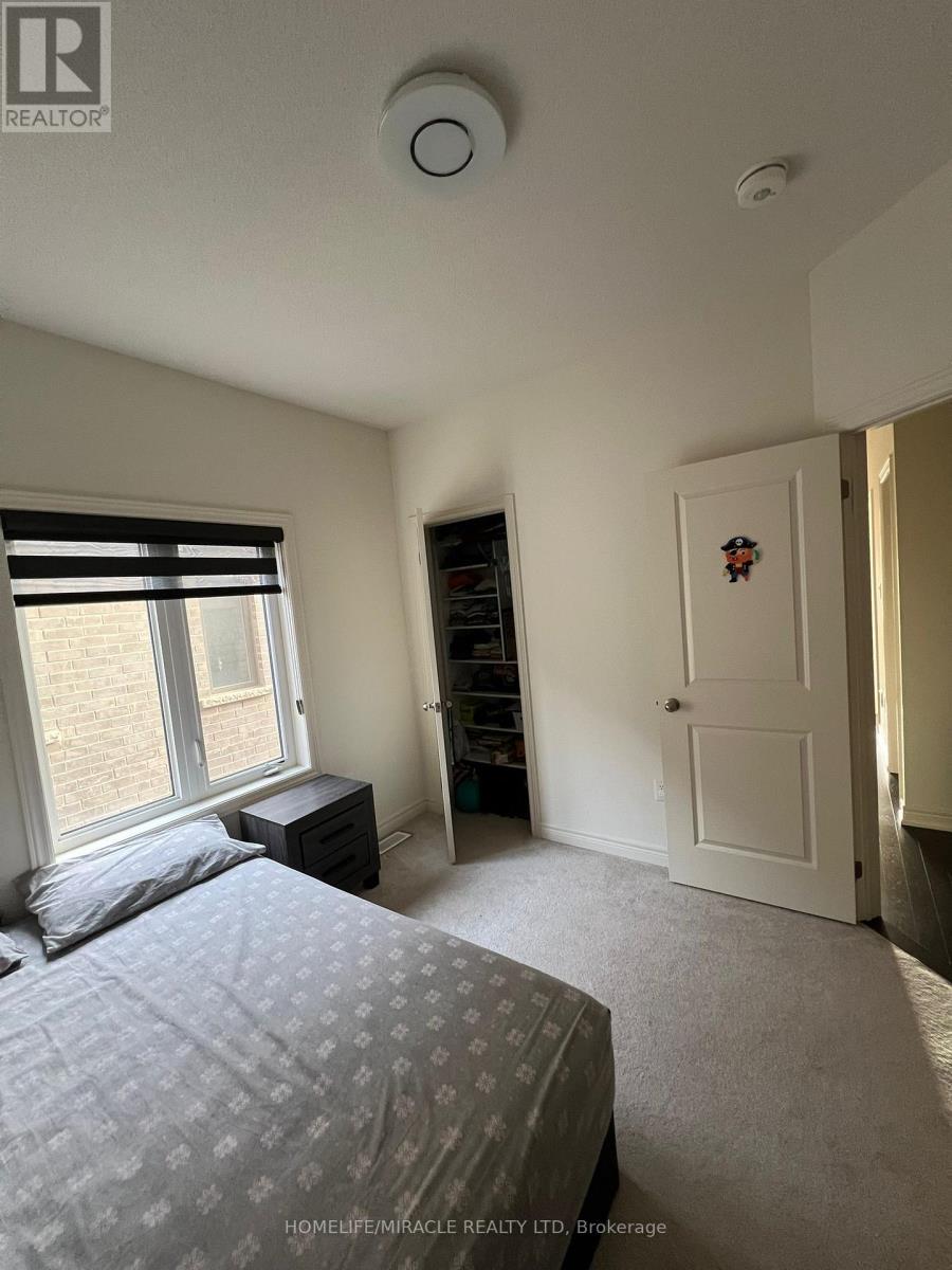 85 Cobriza Crescent, Brampton, ON - Indoor Photo Showing Bedroom