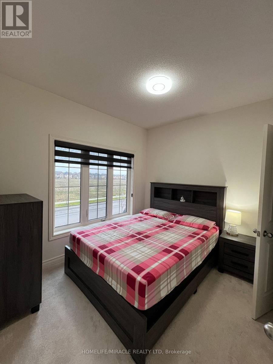 85 Cobriza Crescent, Brampton, ON - Indoor Photo Showing Bedroom