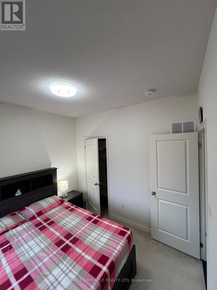 85 Cobriza Crescent, Brampton, ON - Indoor Photo Showing Bedroom