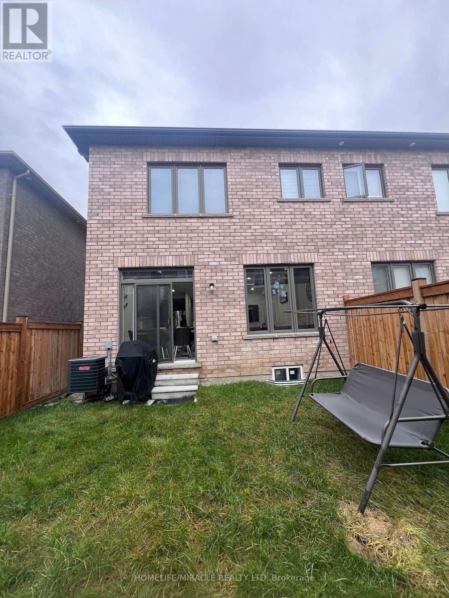 85 Cobriza Crescent, Brampton, ON - Outdoor