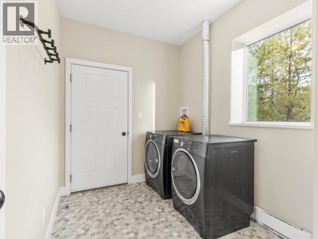 24 Nighthawk Valley Lane, Whitehorse North, YT - Indoor Photo Showing Laundry Room