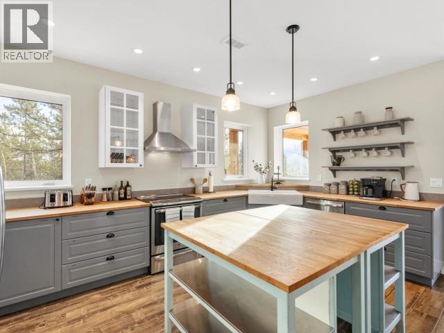 24 Nighthawk Valley Lane, Whitehorse North, YT - Indoor