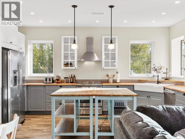 24 Nighthawk Valley Lane, Whitehorse North, YT - Indoor Photo Showing Other Room