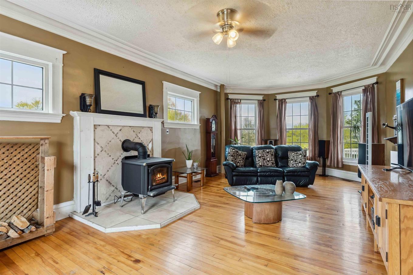 14019 Highway 1, Hants Border, NS