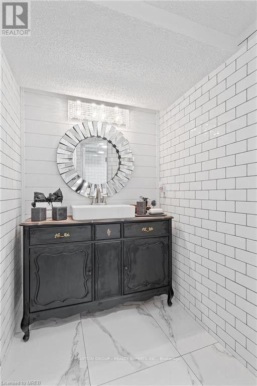 Basement - 218 Ingleside Place, Kitchener, ON - Photo Showing Other Room