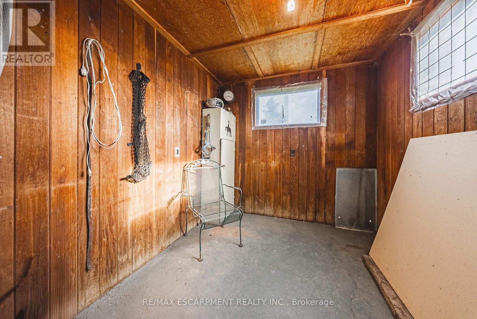 2276 Binbrook Road, Hamilton, ON - Indoor